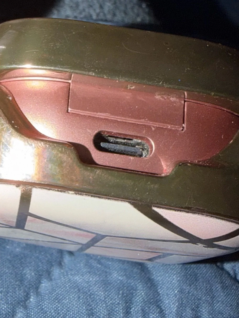 Samsung Earbuds with Charging Case in Rose Copper and Carrying case included.